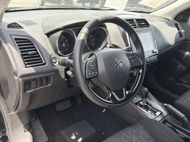 Used 2022 Mitsubishi Outlander Sport LE AWD/4WD image 12