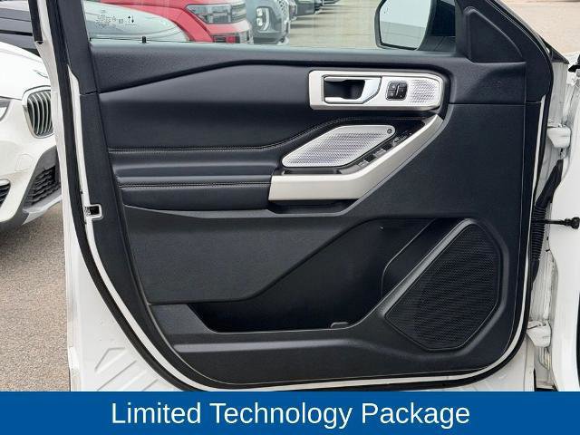Certified 2023 Ford Explorer Limited w/ Limited Technology Package image 17