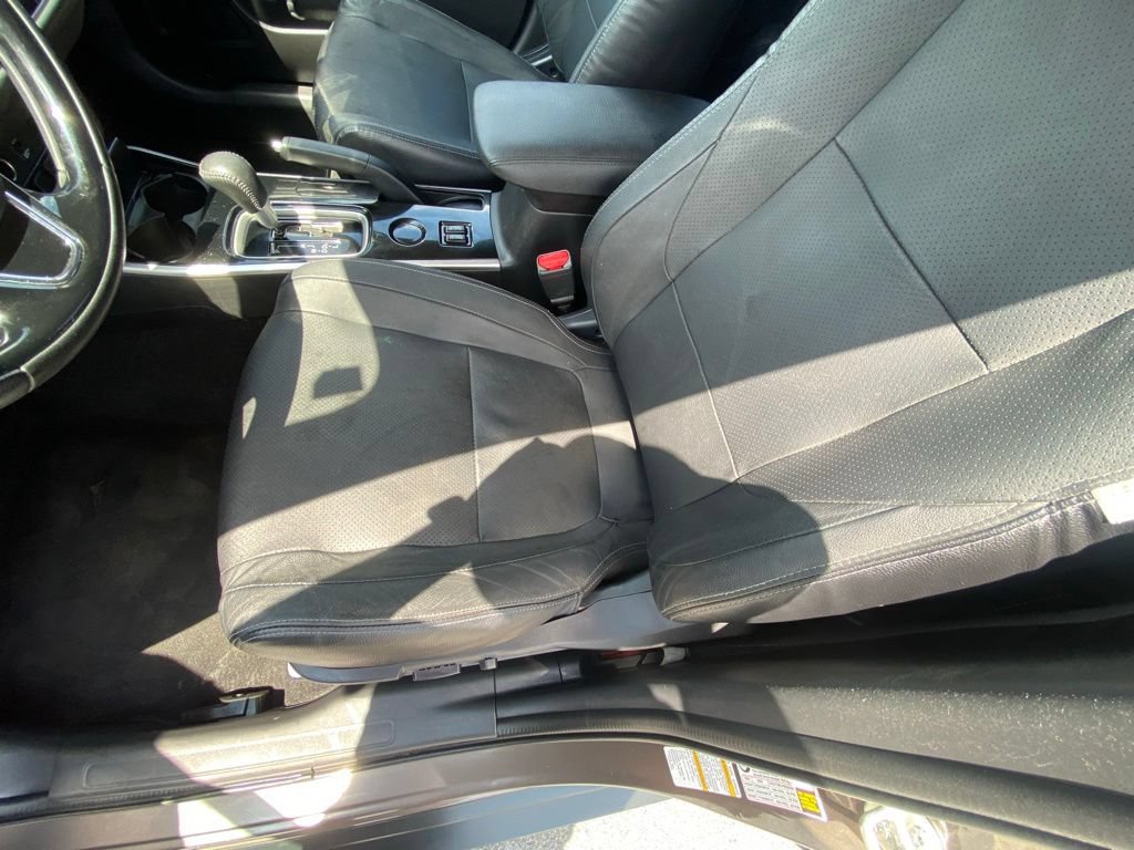Used 2018 Mitsubishi Outlander SE FWD image 22
