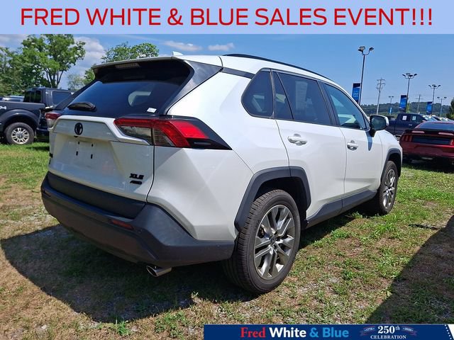 Used 2023 Toyota RAV4 XLE Premium AWD/4WD image 8
