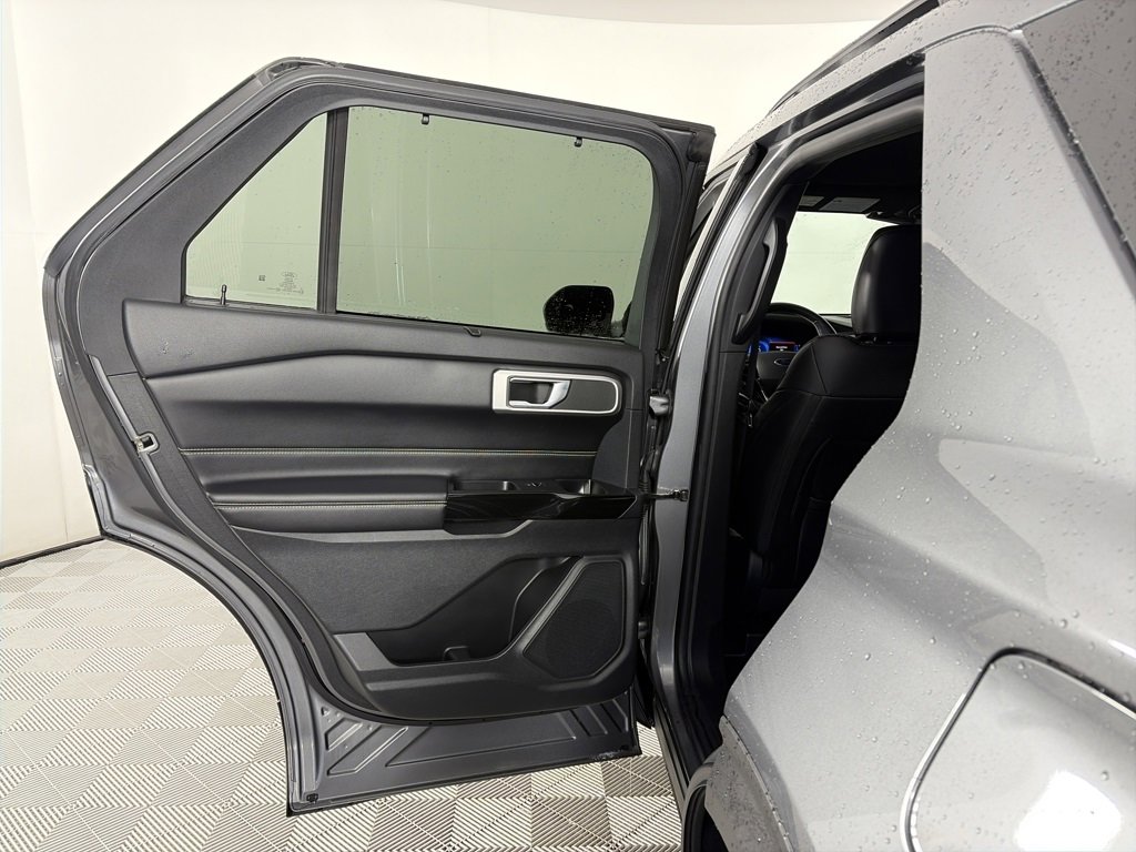 Certified 2022 Ford Explorer ST image 12