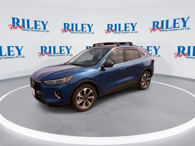 Certified 2023 Ford Escape Platinum AWD/4WD image 4