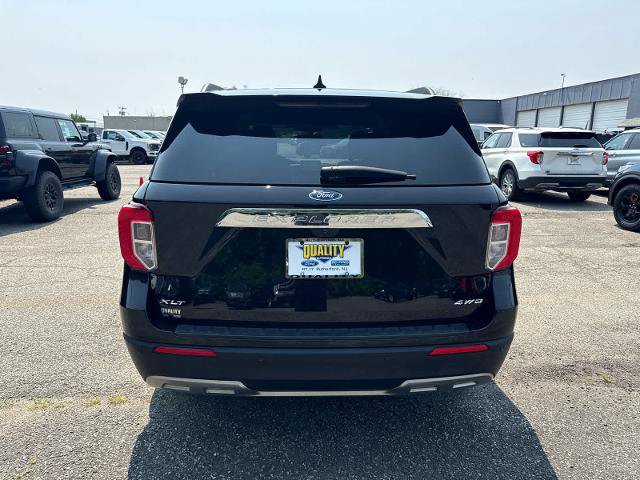 Certified 2023 Ford Explorer XLT w/ Equipment Group 202A AWD/4WD image 5