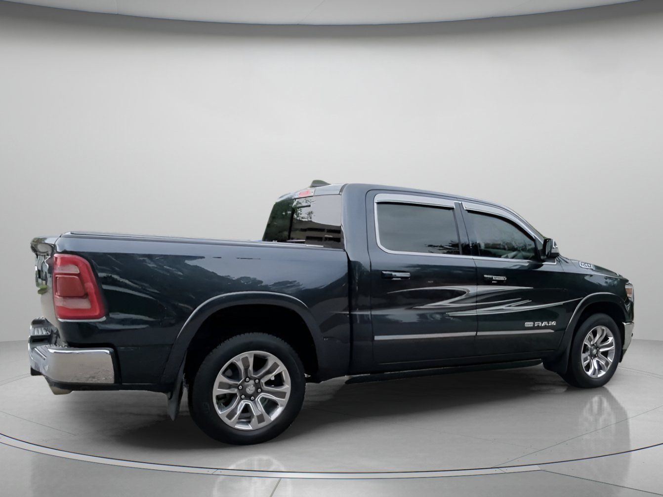 Used 2019 RAM 1500 Limited RWD image 29