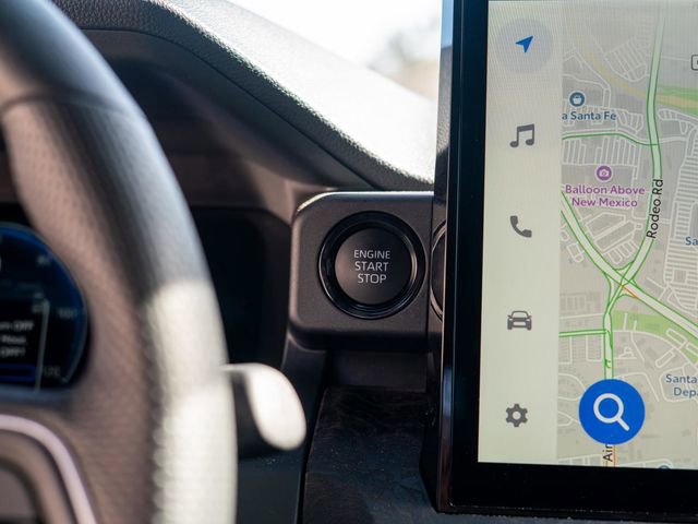 Used 2025 Toyota Tacoma Limited image 34