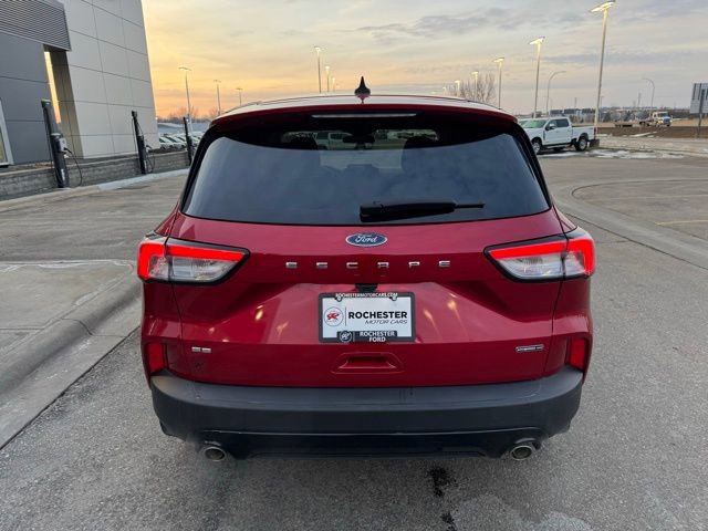 Certified 2022 Ford Escape SE w/ SE Sport Appearance Package image 2
