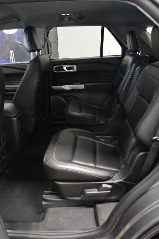 Certified 2024 Ford Explorer XLT w/ Equipment Group 202A AWD/4WD image 13