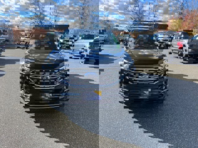 Certified 2022 Ford Edge SEL w/ Convenience Package image 6