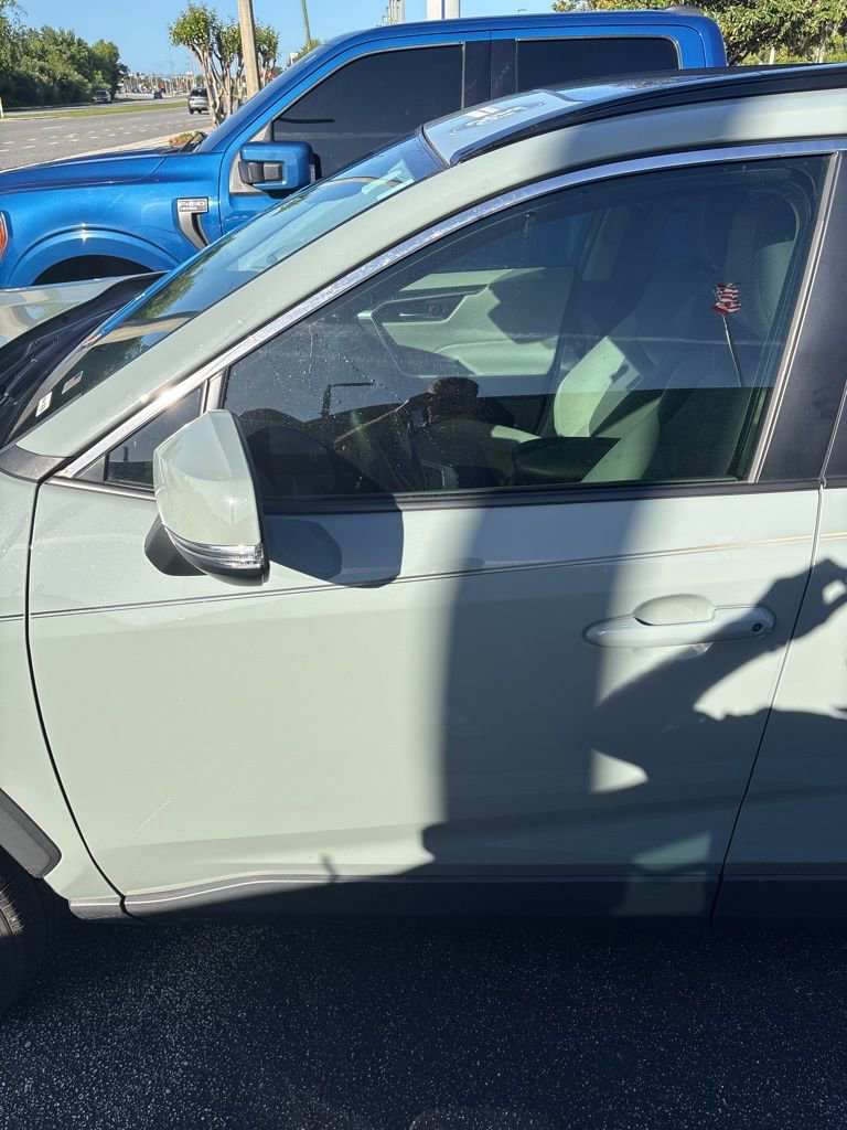 Used 2023 Toyota RAV4 XLE Premium image 3