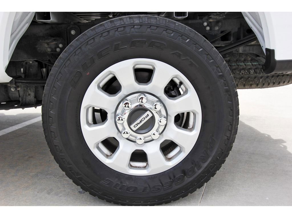 Certified 2024 Ford F250 XLT w/ FX4 Off-Road Package AWD/4WD image 29