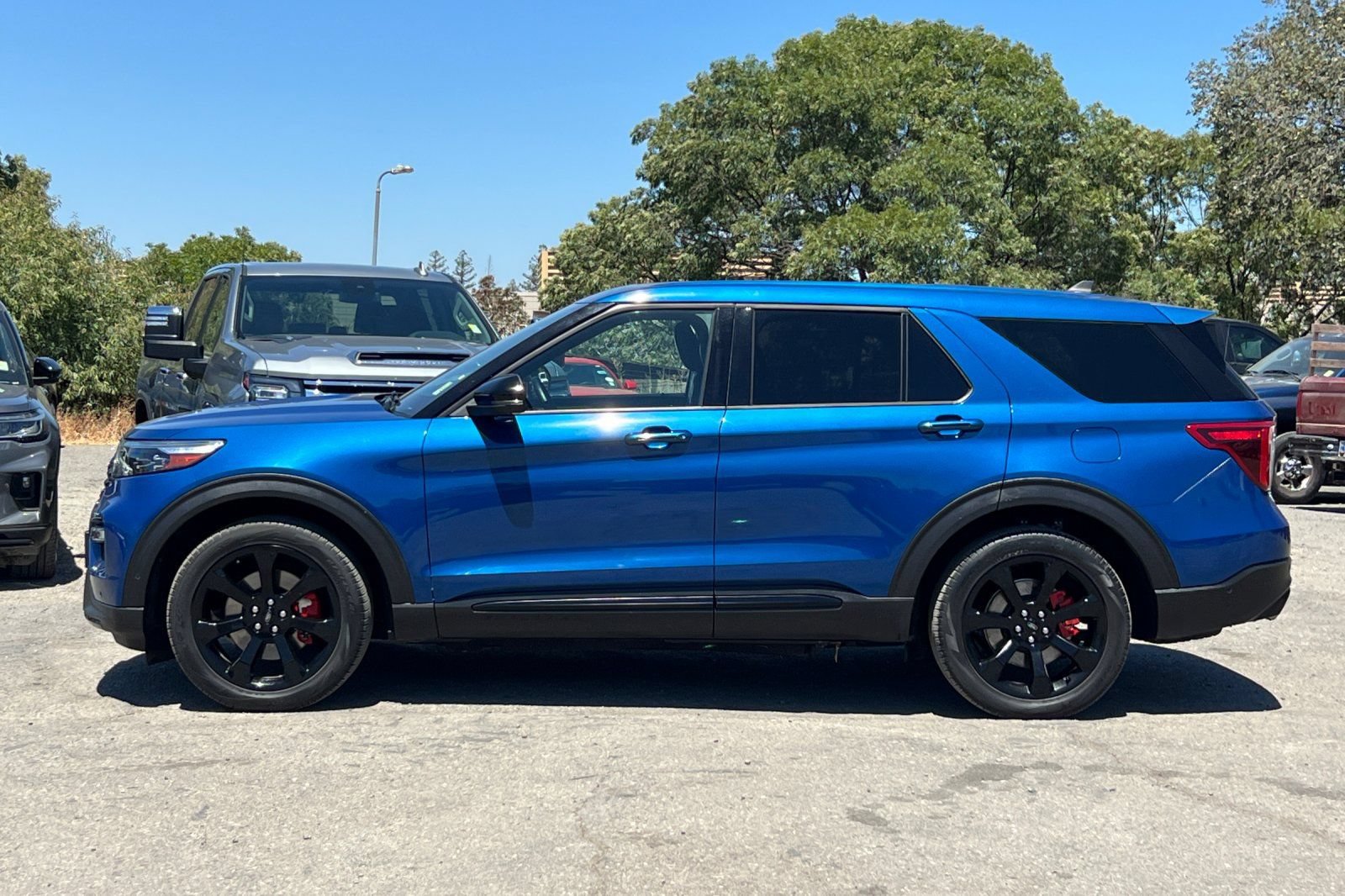 Certified 2021 Ford Explorer ST w/ Equipment Group 401A AWD/4WD image 7