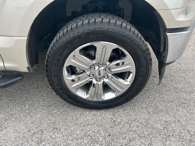 Certified 2018 Ford F150 XLT w/ Equipment Group 302A Luxury RWD image 5