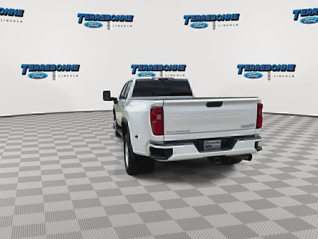 Used 2024 Chevrolet Silverado 3500 High Country w/ High Country Premium Package AWD/4WD image 7