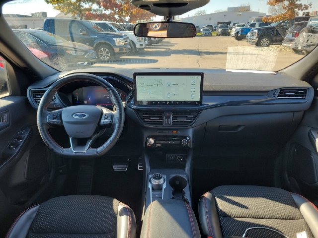 Certified 2024 Ford Escape ST-Line w/ Tech Pack #1 AWD/4WD image 10