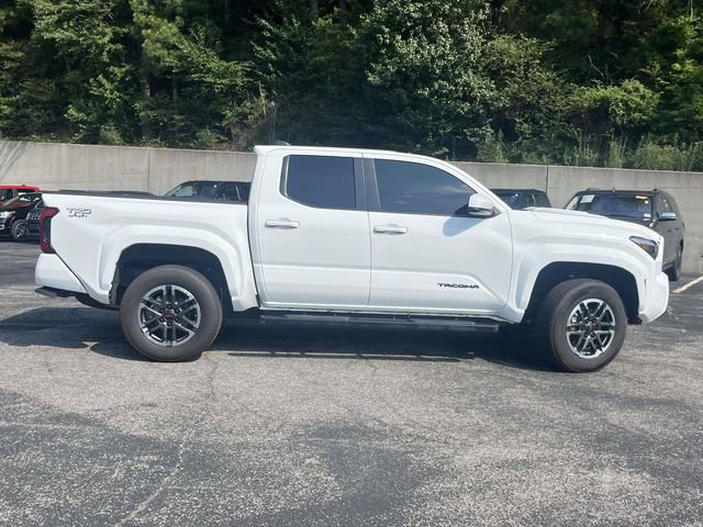 Used 2026 Toyota Tacoma TRD Sport AWD/4WD image 2