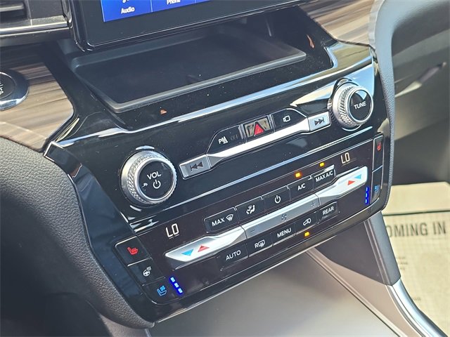 Certified 2021 Ford Explorer Limited w/ Hybrid Equipment Group 310A image 21