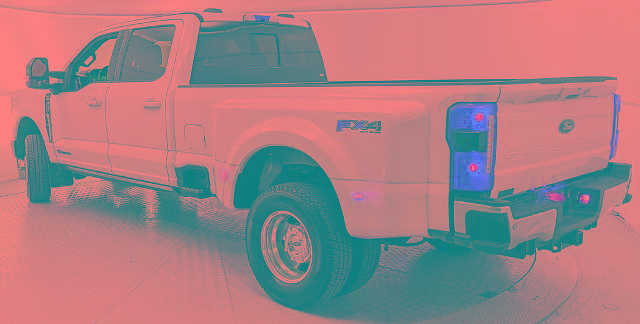 Certified 2025 Ford F350 Lariat w/ Lariat Ultimate Package AWD/4WD image 4