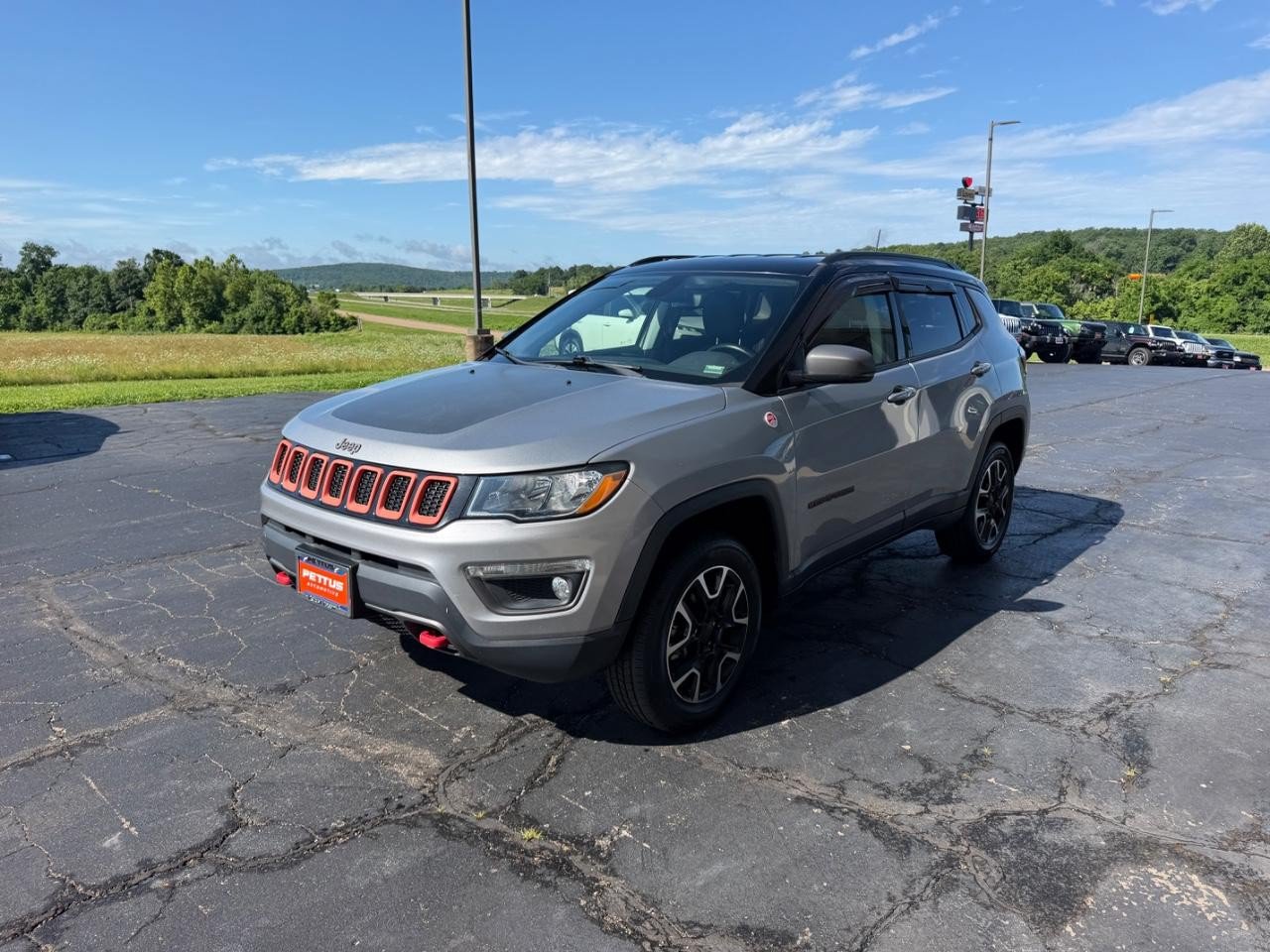 Used 2020 Jeep Compass Trailhawk AWD/4WD image 7