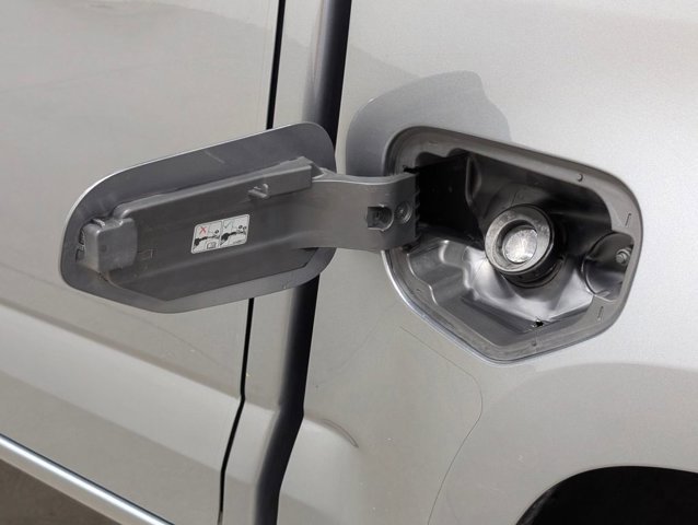 Used 2022 Chevrolet Colorado Z71 image 28