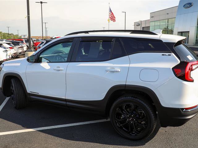 Used 2022 GMC Terrain SLE w/ Driver Convenience Package AWD/4WD image 21