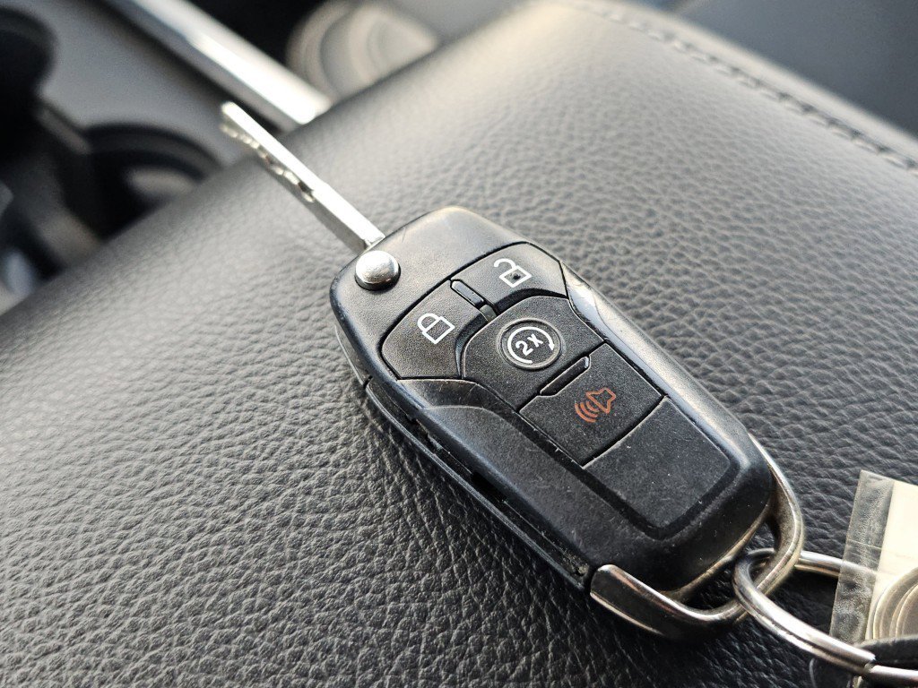 Certified 2017 Ford F350 Lariat w/ Chrome Package image 35