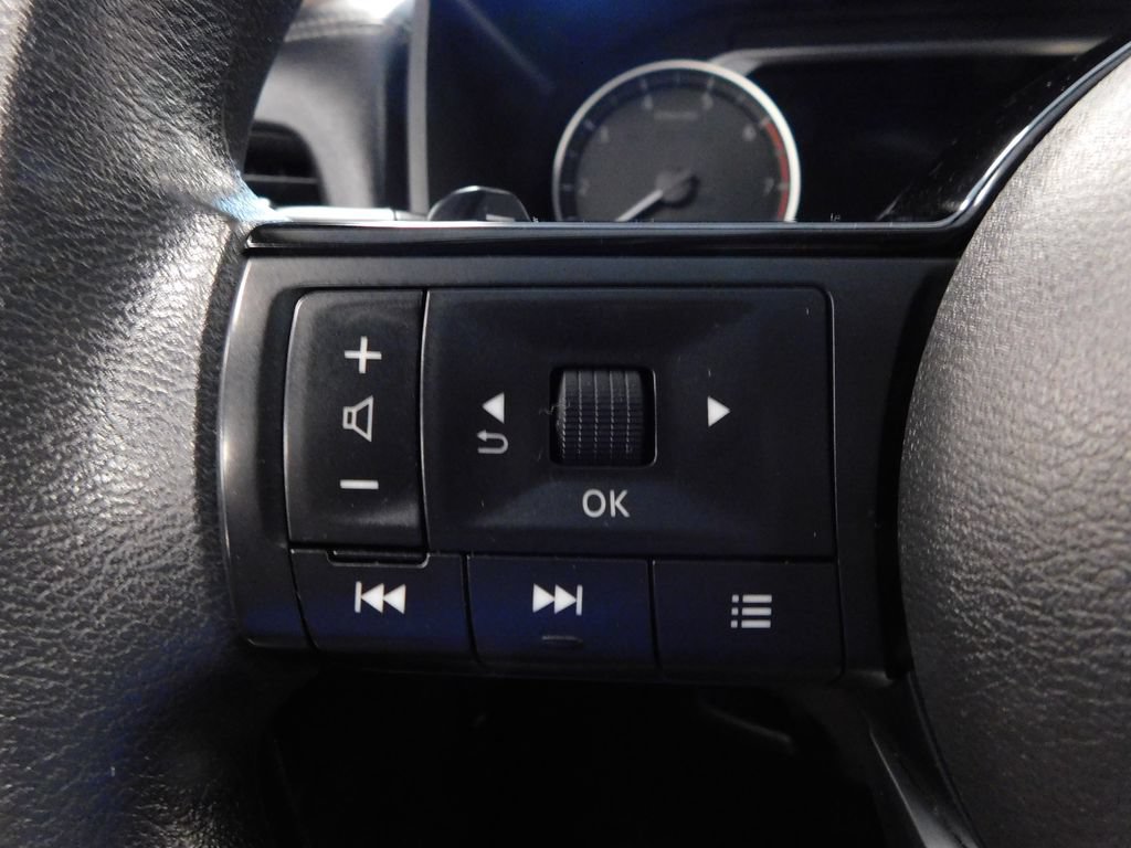 Used 2023 Nissan Rogue SV FWD image 22