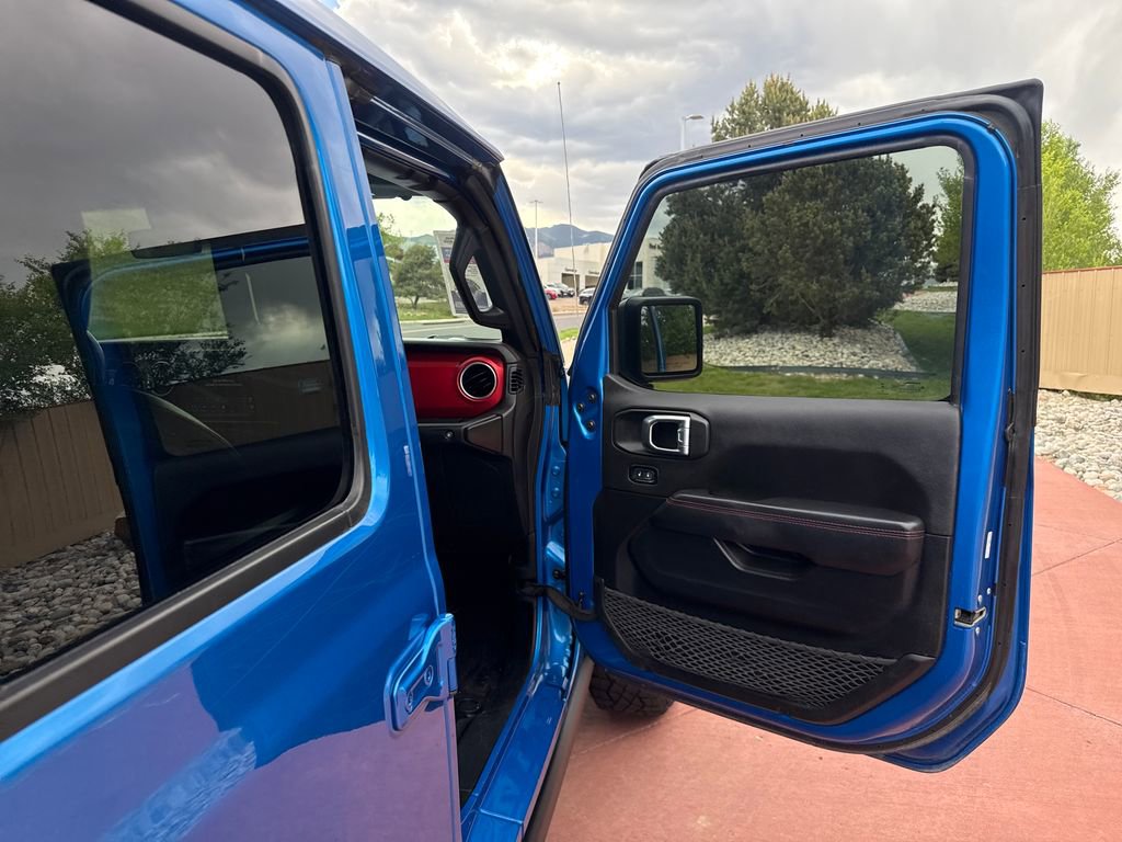Used 2021 Jeep Wrangler Unlimited Rubicon AWD/4WD image 29
