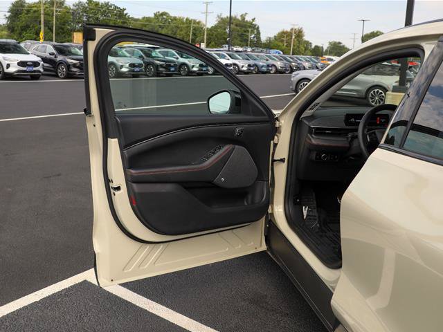 Certified 2025 Ford Mustang Mach-E Premium w/ Sport Appearance Package AWD/4WD image 17