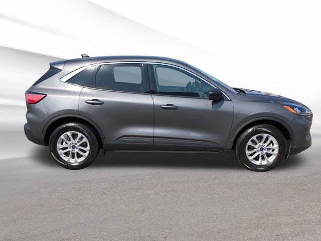 Certified 2022 Ford Escape SE w/ Cold Weather Package image 2