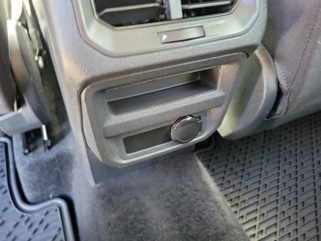 Used 2021 Volkswagen Tiguan S image 16