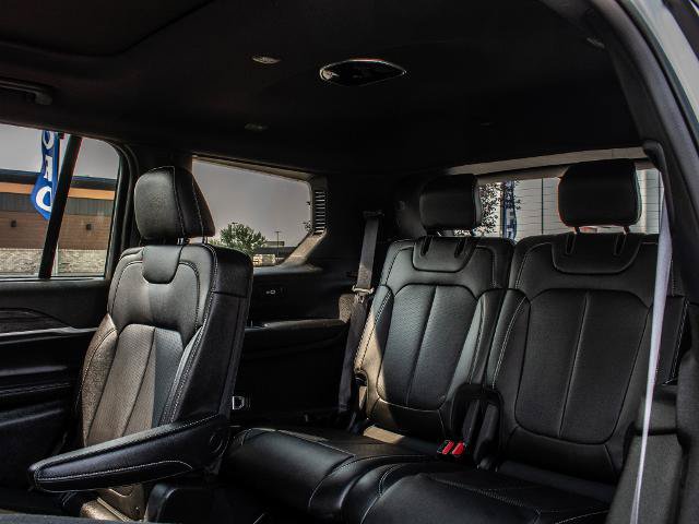 Used 2024 Jeep Grand Cherokee L Limited w/ Luxury Tech Group II AWD/4WD image 26