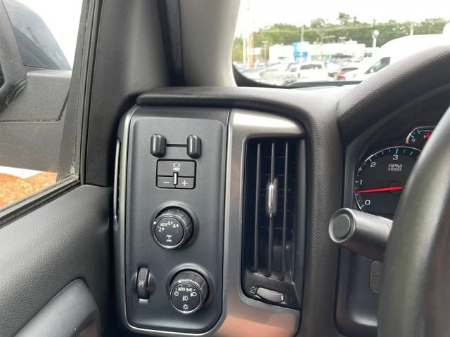 Used 2018 Chevrolet Silverado 1500 LT w/ All Star Edition AWD/4WD image 15