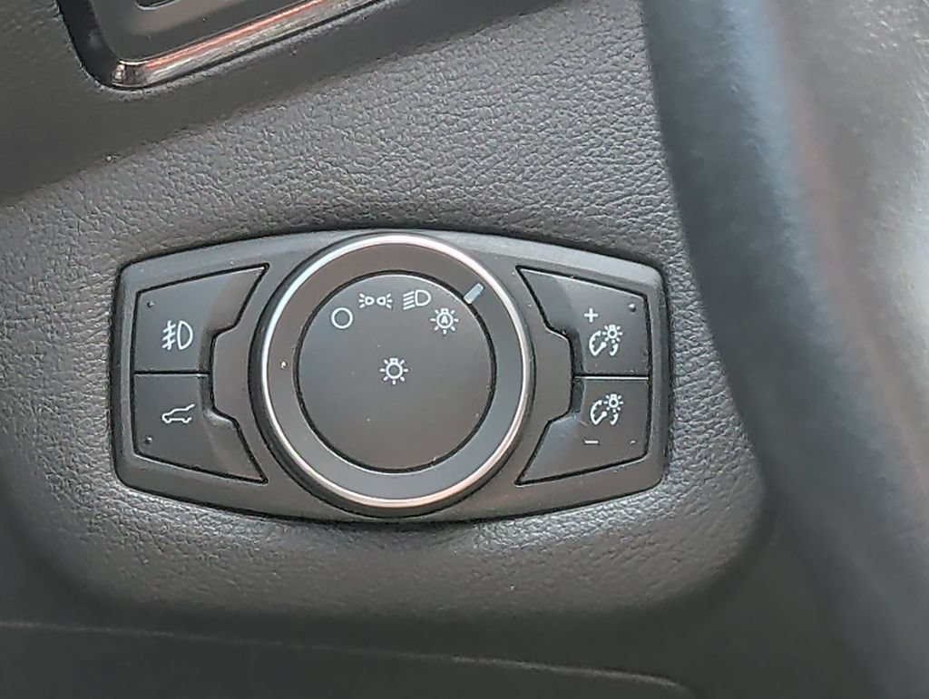 Certified 2018 Ford Escape Titanium FWD image 16