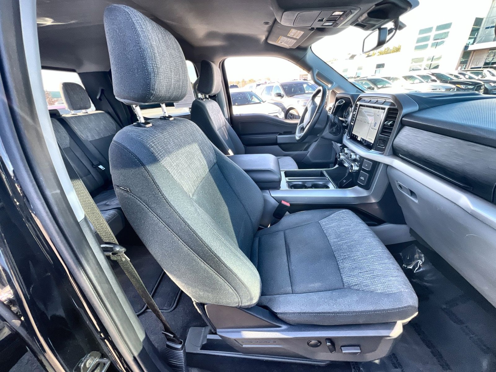 Certified 2022 Ford F150 XLT w/ Equipment Group 302A High image 25