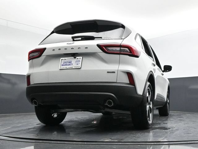 Certified 2025 Ford Escape ST-Line Select AWD/4WD image 38