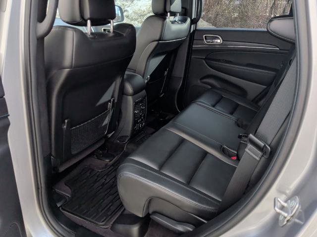Used 2018 Jeep Grand Cherokee Limited image 12