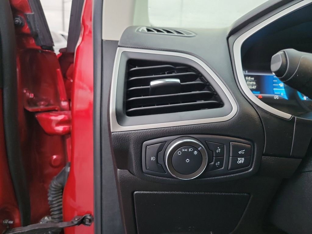 Certified 2020 Ford Edge SEL w/ Convenience Package image 21