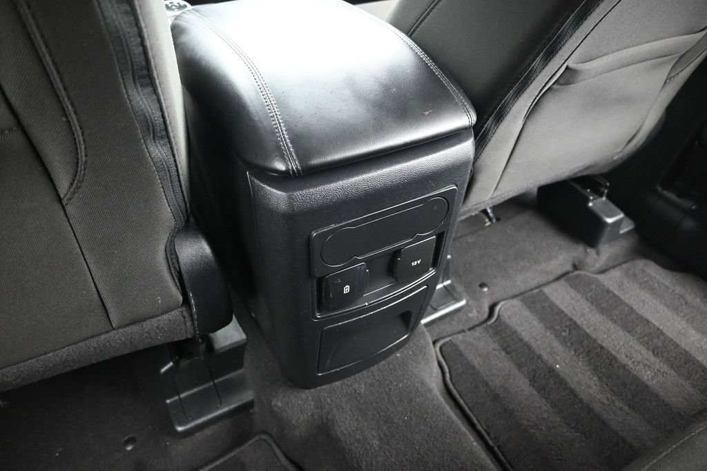 Certified 2023 Ford Explorer XLT RWD image 22