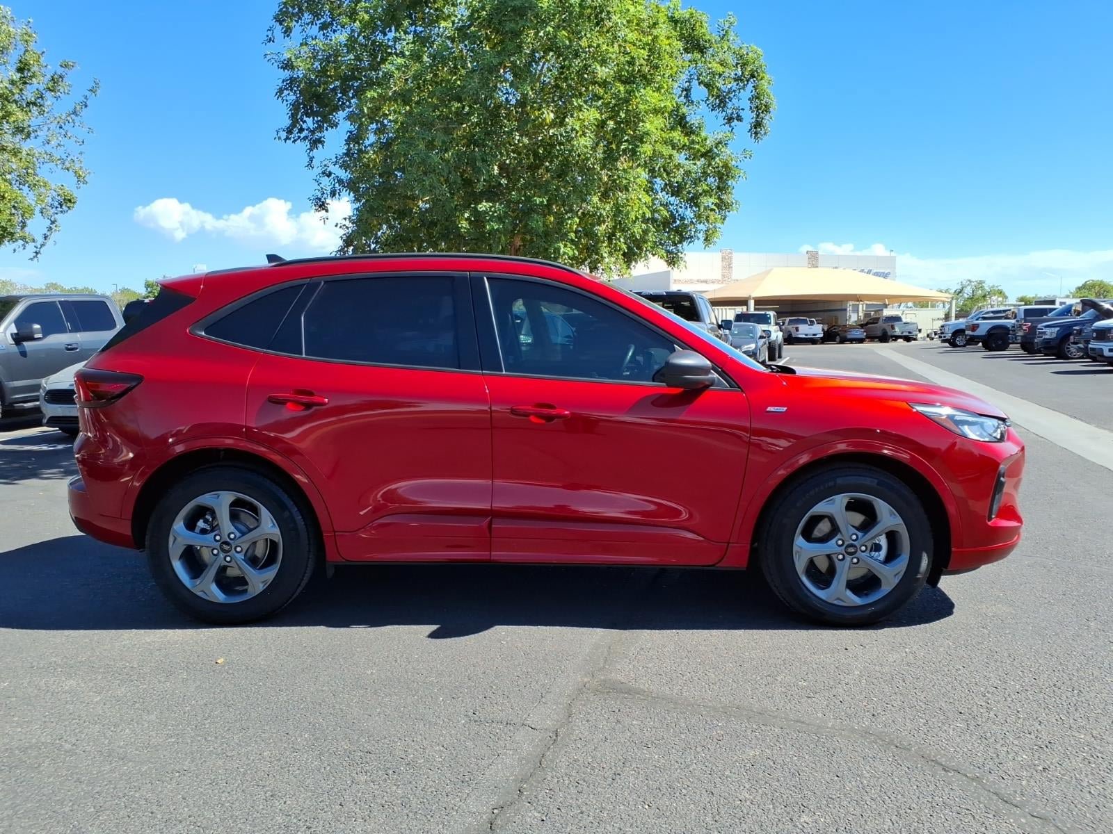 Certified 2024 Ford Escape ST-Line w/ Tech Pack #1 FWD image 3