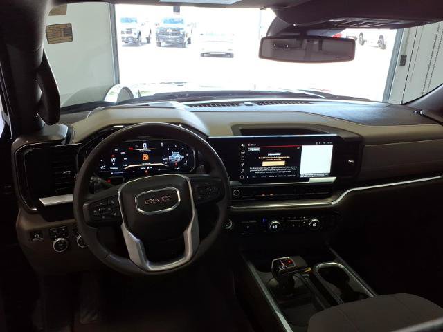 Used 2024 GMC Sierra 1500 SLT w/ SLT Premium Plus Package AWD/4WD image 16