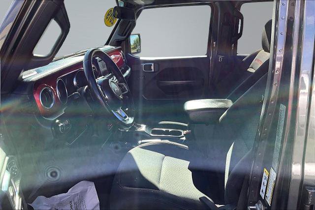 Used 2019 Jeep Wrangler Unlimited Rubicon w/ LED Lighting Group AWD/4WD image 24