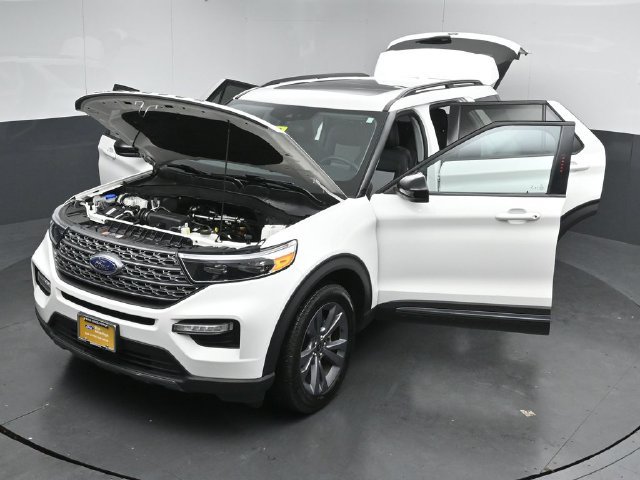 Certified 2024 Ford Explorer XLT w/ Equipment Group 202A AWD/4WD image 55