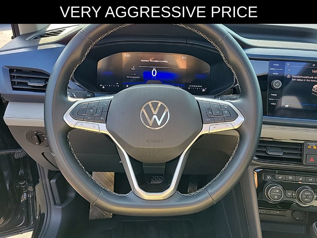 Used 2024 Volkswagen Taos SE FWD image 19