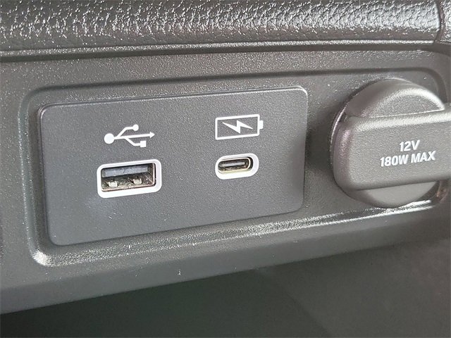 Used 2025 Honda Pilot Black Edition image 15