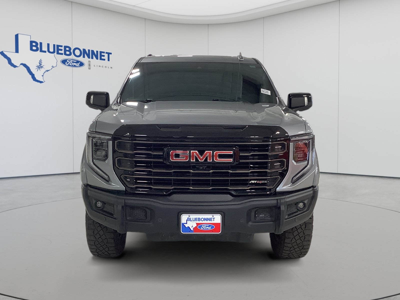 Used 2025 GMC Sierra 1500 AT4X AWD/4WD image 2