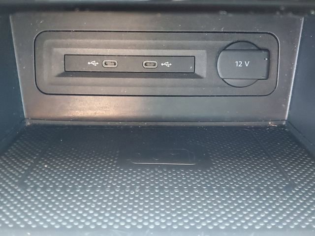 Used 2022 Volkswagen Atlas SE image 28