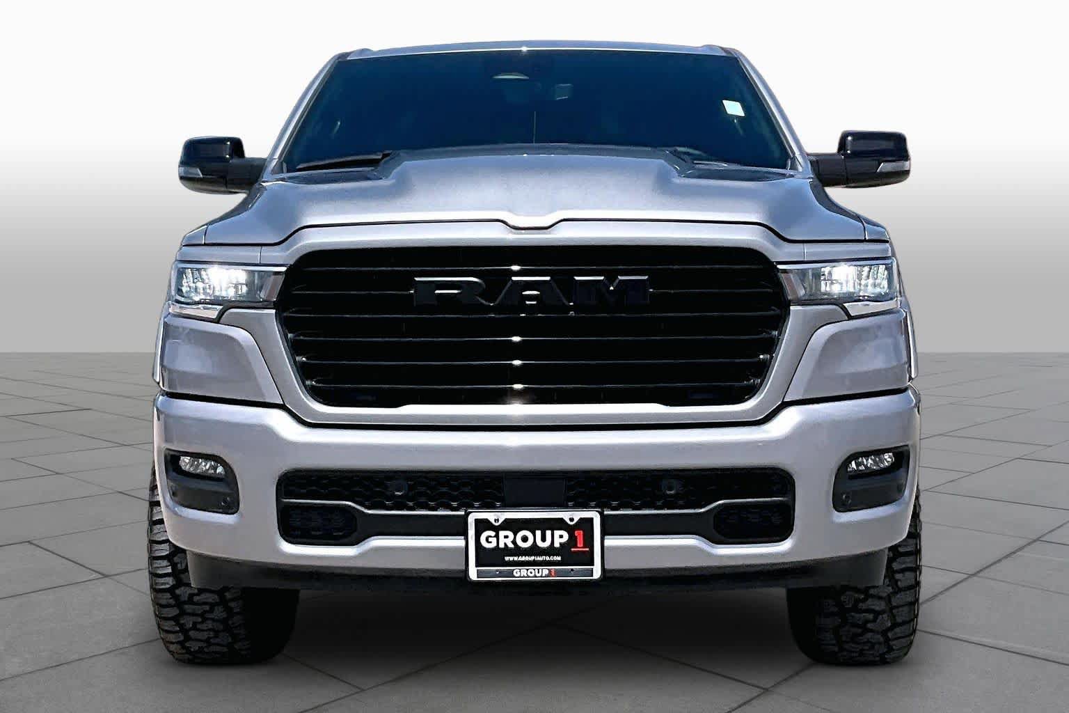 Used 2025 RAM 1500 Laramie w/ Sport Appearance Package AWD/4WD image 4