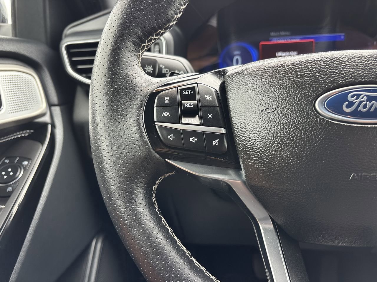 Certified 2023 Ford Explorer ST w/ Equipment Group 401A AWD/4WD image 36