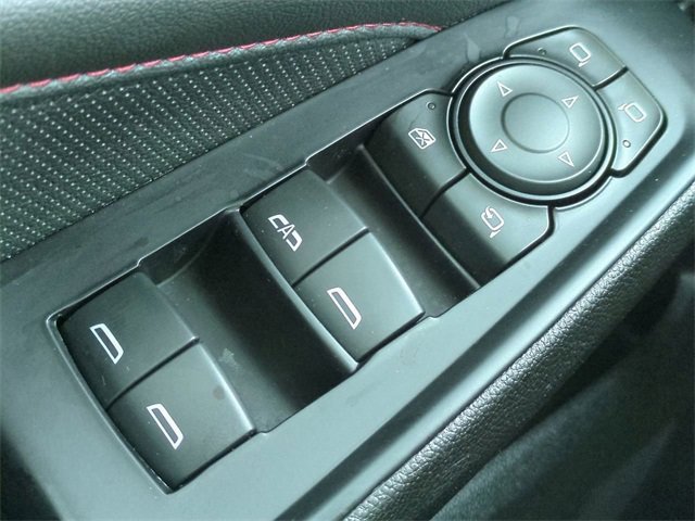 Used 2023 Chevrolet Traverse RS image 24