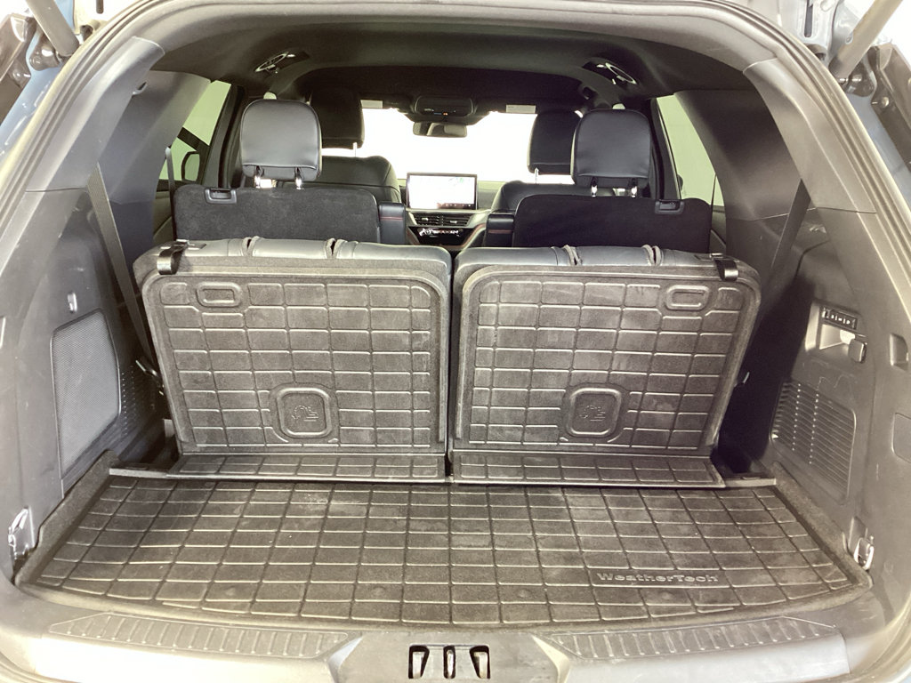 Certified 2025 Ford Explorer ST AWD/4WD image 36